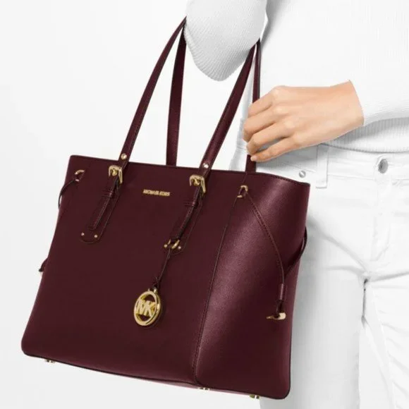 Michael Kors Voyager Medium Crossgrain Tote Bag